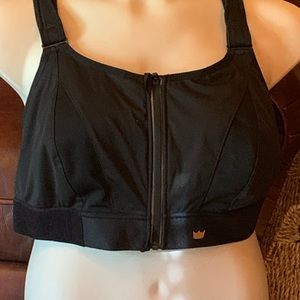 Bra; Heavy duty zip front